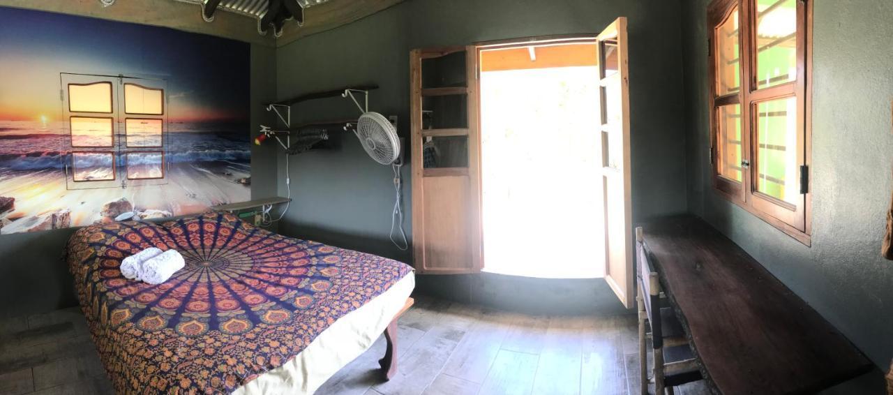 La Casa Naranja Hotel Brig Bay Eksteriør billede